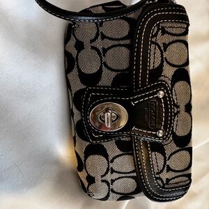 Coach Black and Cream Women's wristlet